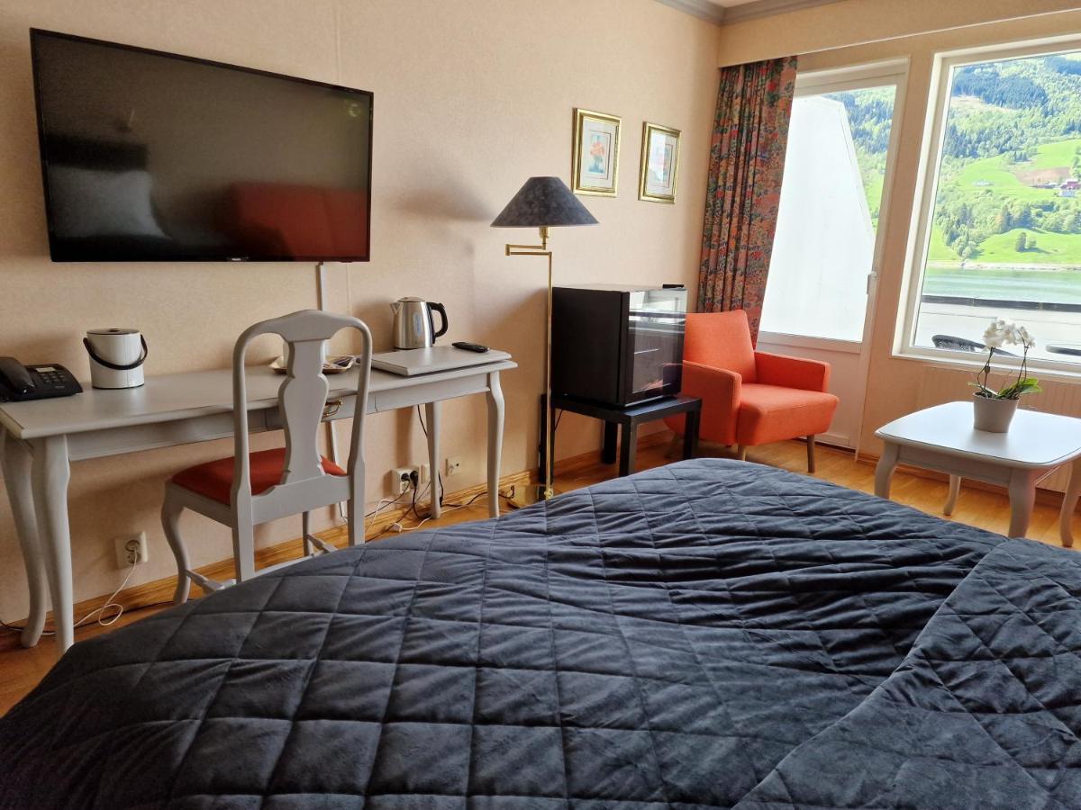 Olden Fjordhotel Kültér fotó