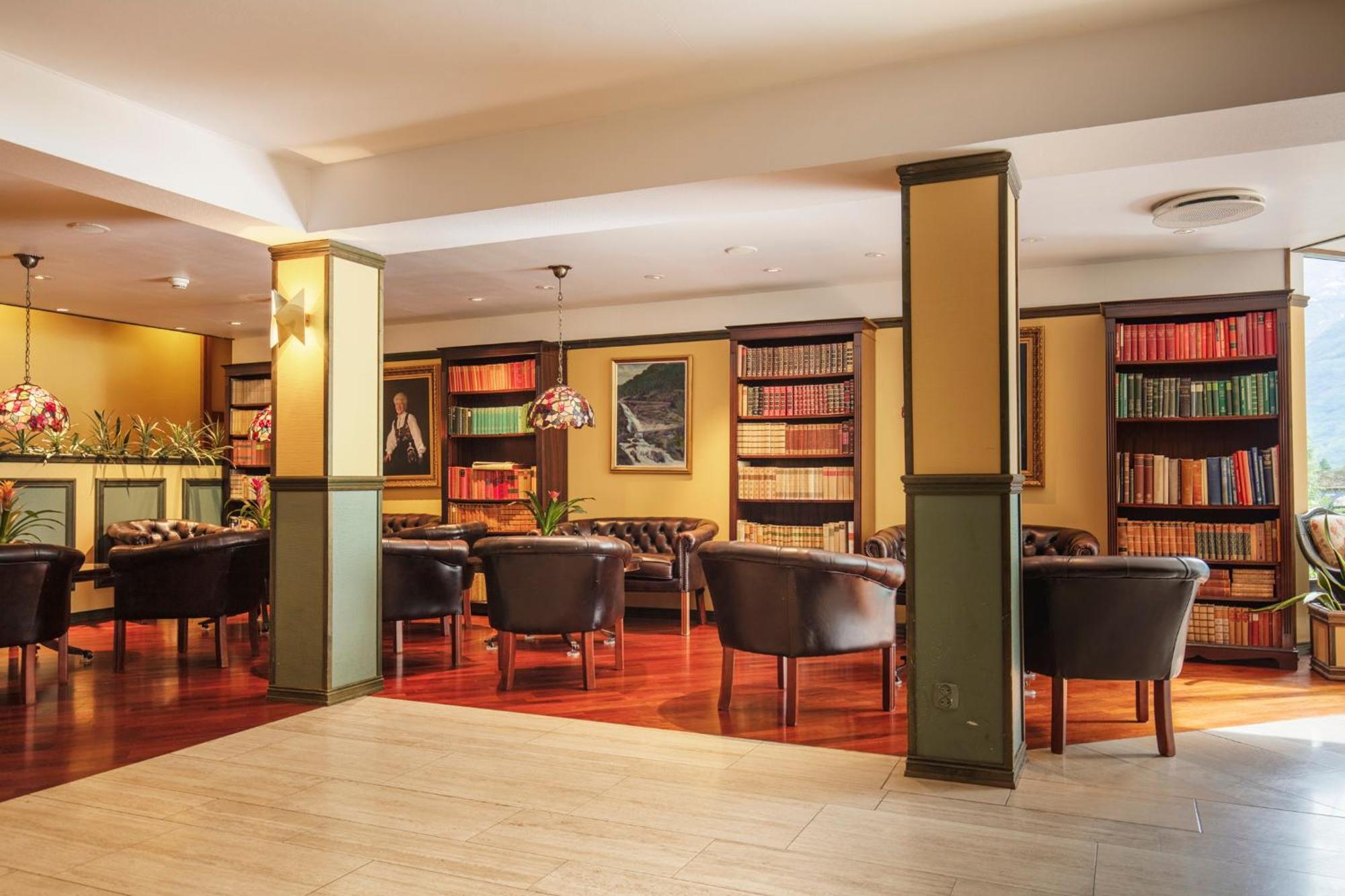 Olden Fjordhotel Kültér fotó